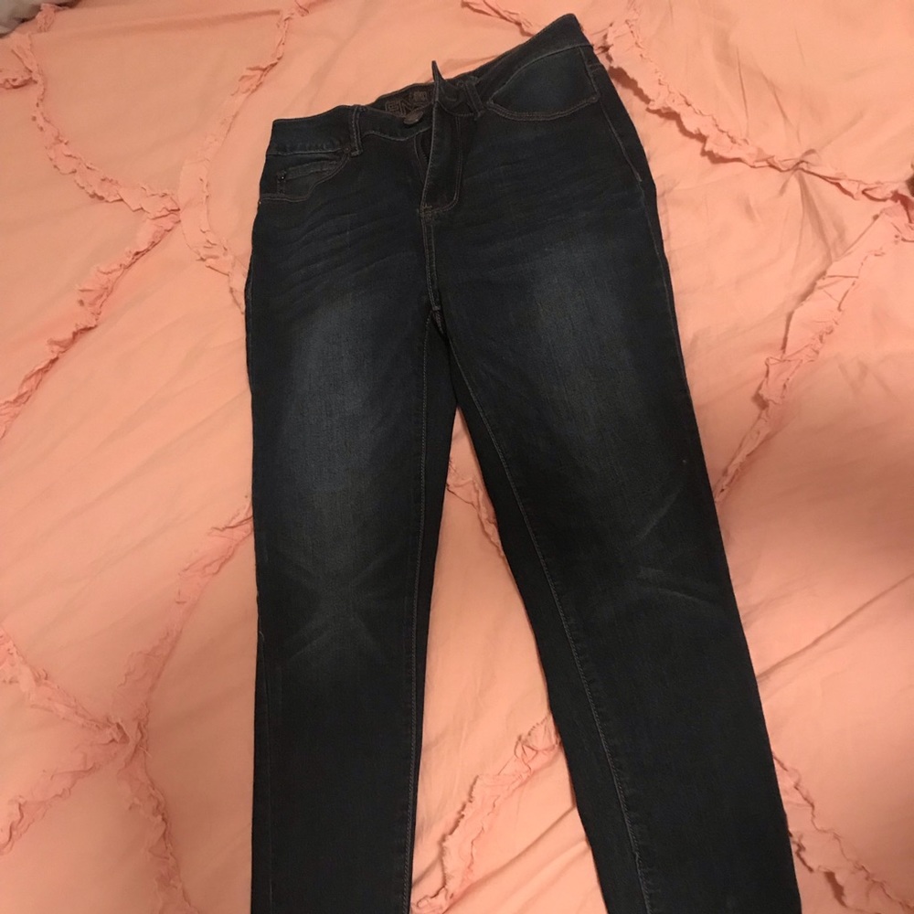 Enjean Jeans super stretchy and soft. size 5